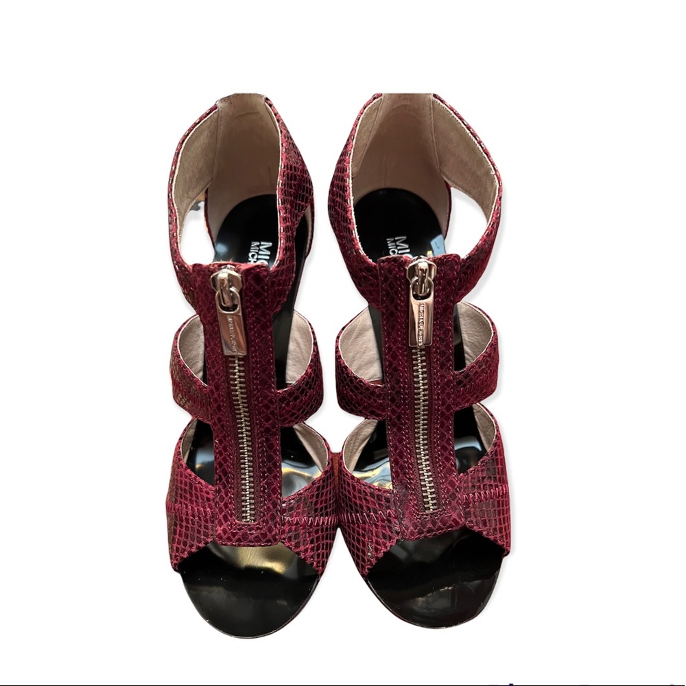 New Michael Kors Berkley T Strap color: Bordeaux size 8M for womens